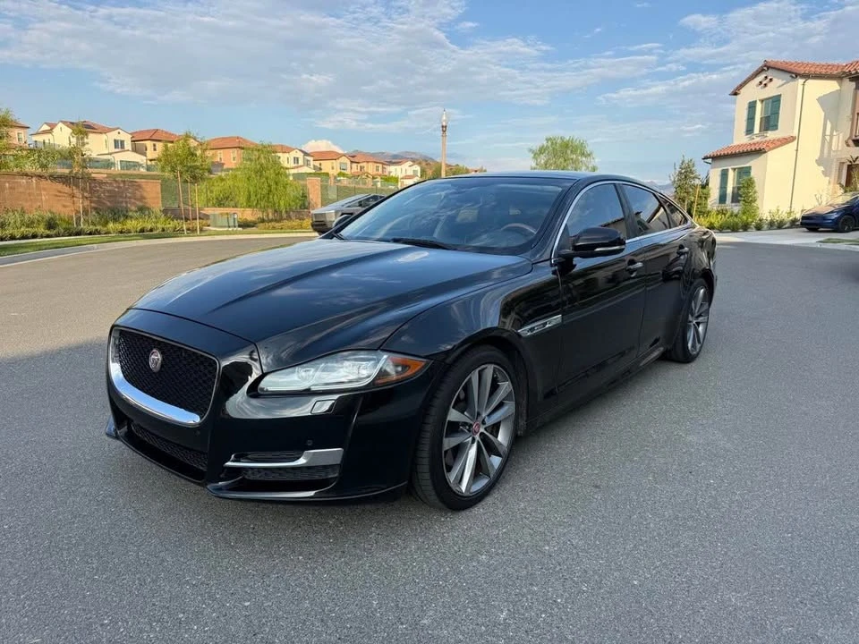 2017 Jaguar X351 XJ - Image 3 of 16