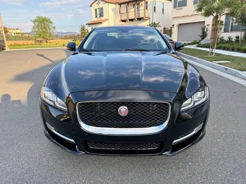 2017 Jaguar XJ XJ R-Sport Sedan 4D