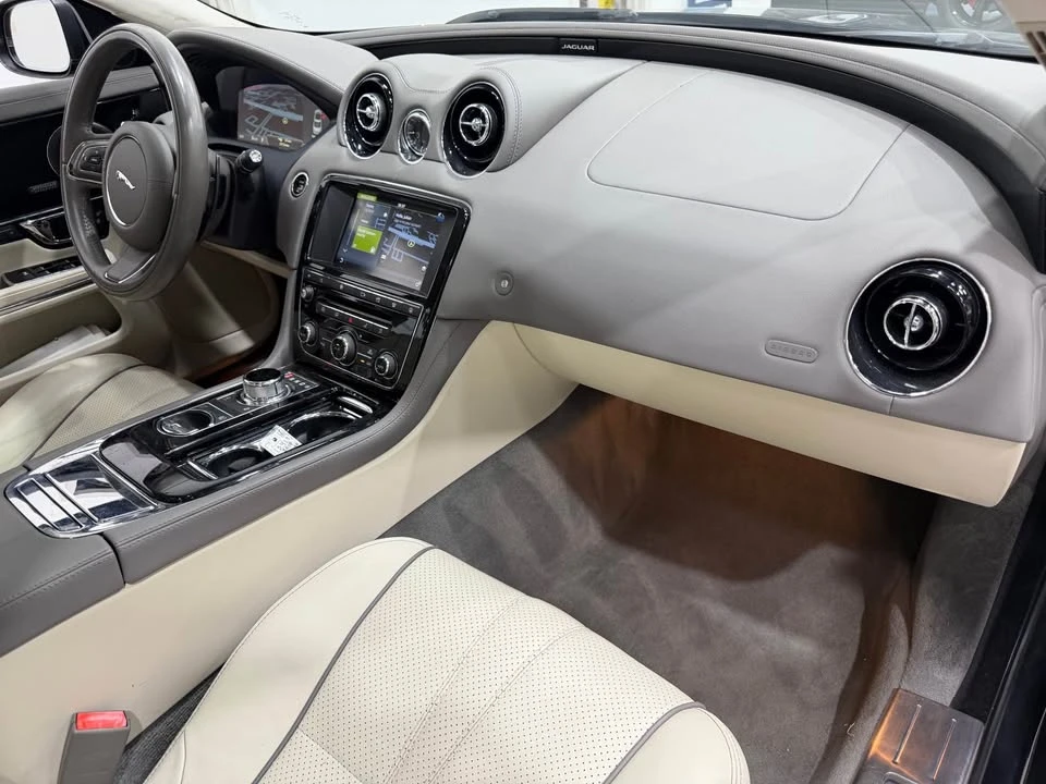 2017 Jaguar X351 XJ - Image 13 of 19