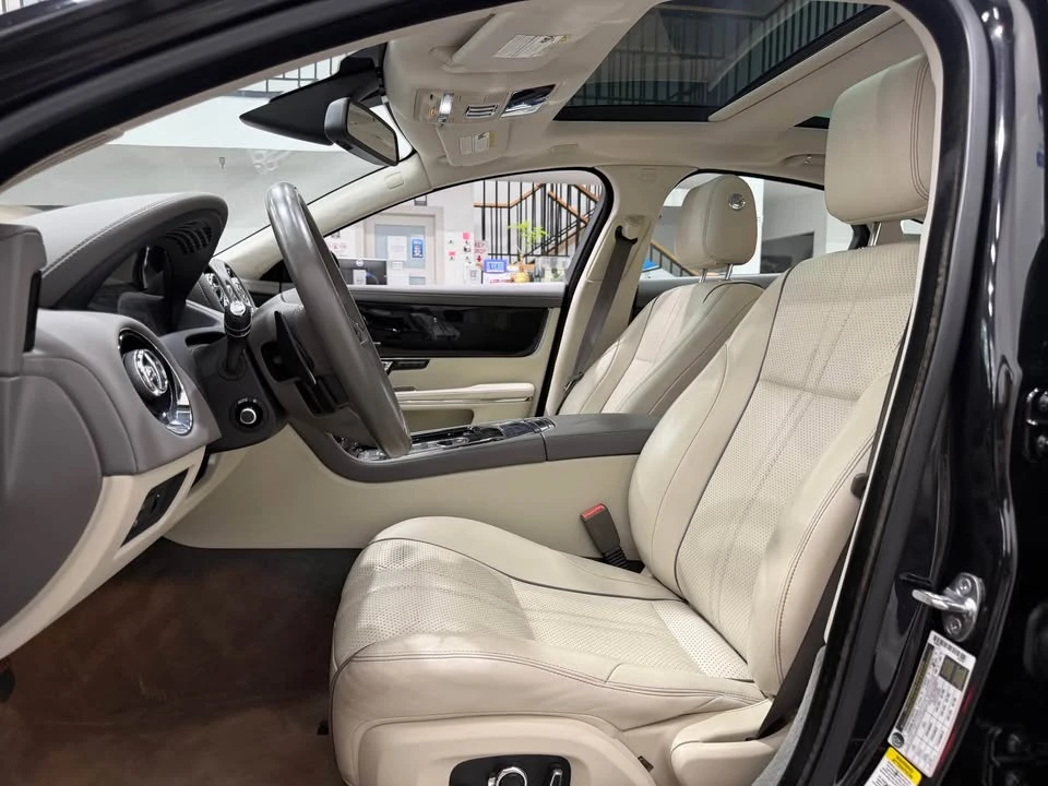 2017 Jaguar X351 XJ - Image 11 of 19