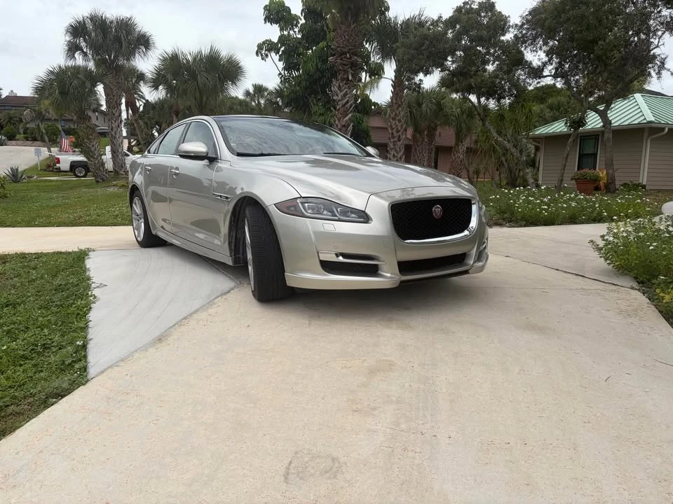 2017 Jaguar X351 XJ - Image 6 of 6
