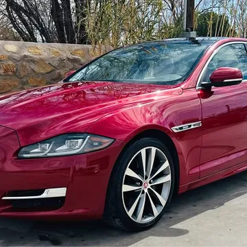 2017 Jaguar XJ Supercharged Sedan