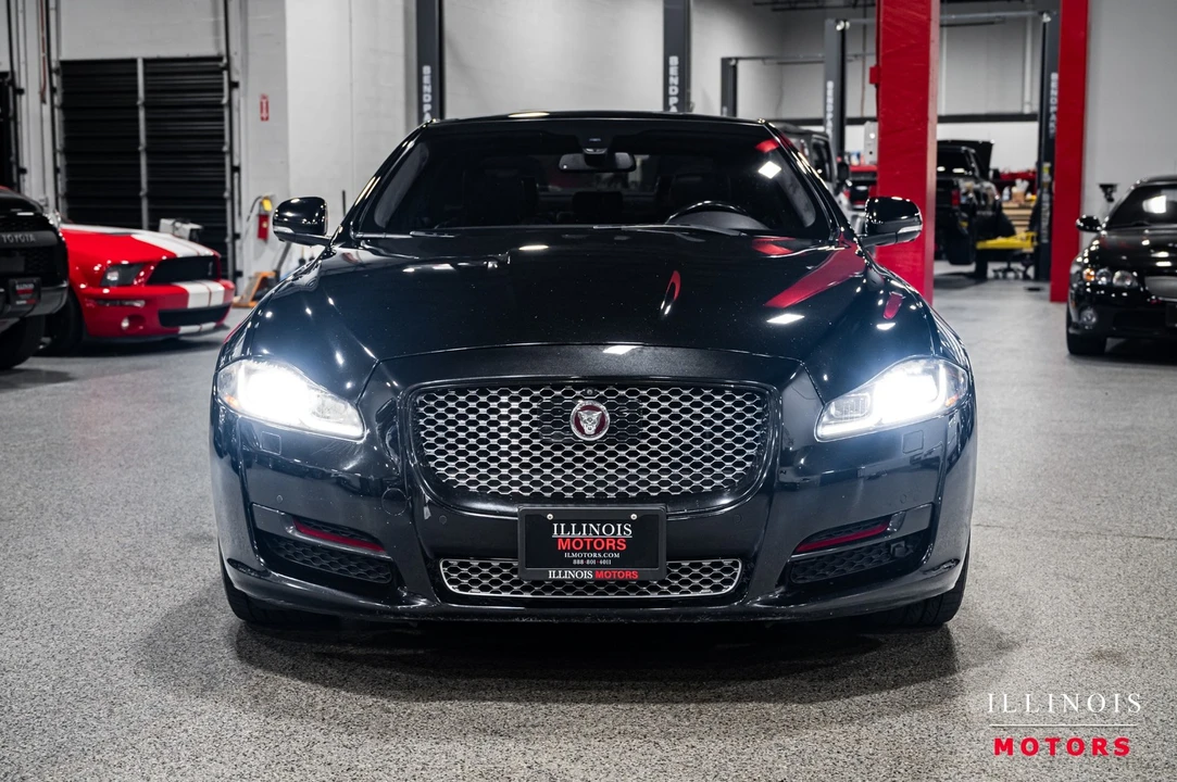 2017 Jaguar X351 XJ - Image 8 of 21
