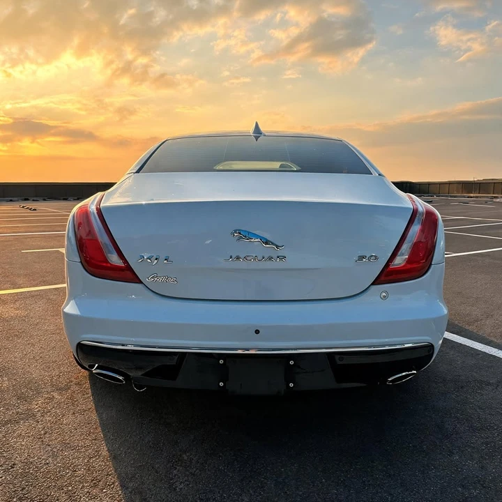 2017 Jaguar X351 XJ - Image 5 of 20
