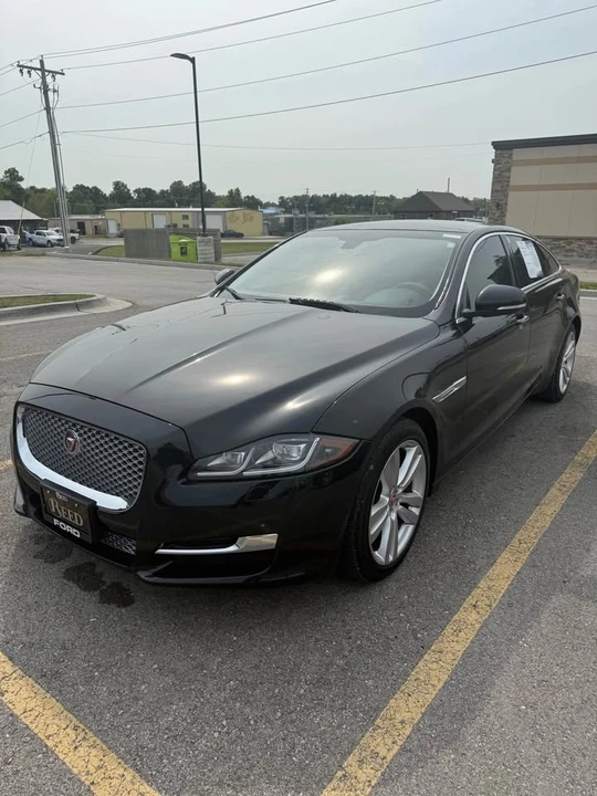 2017 Jaguar X351 XJ - Image 3 of 20