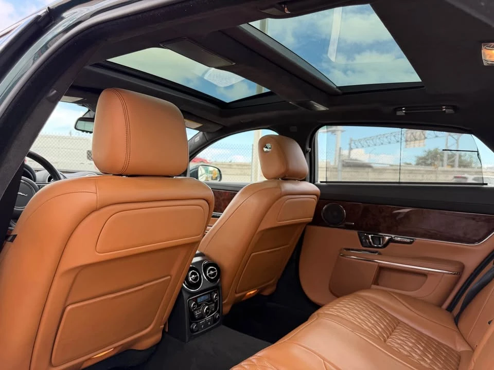 2017 Jaguar X351 XJ - Image 8 of 17