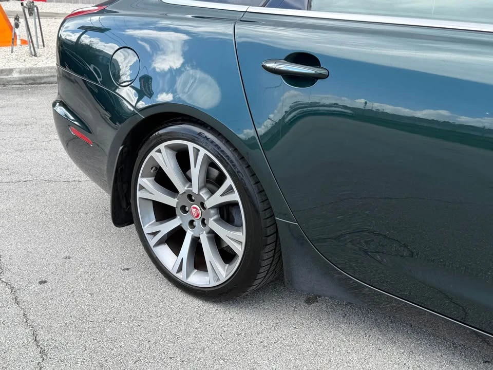 2017 Jaguar X351 XJ - Image 16 of 17