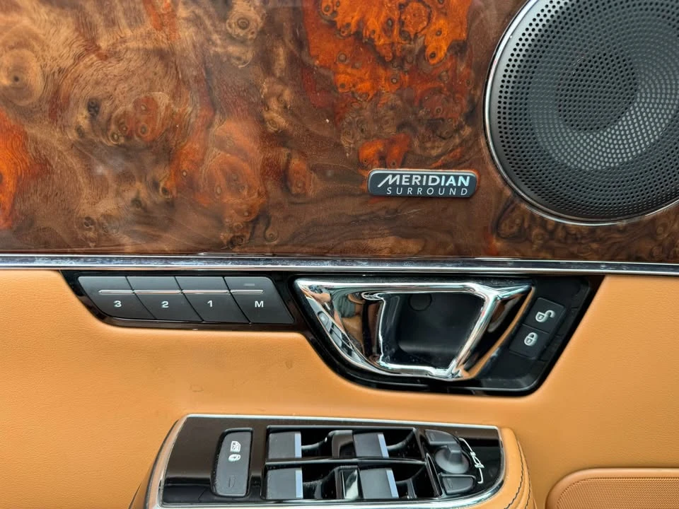 2017 Jaguar X351 XJ - Image 10 of 17