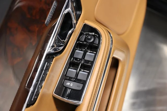 2017 Jaguar X351 XJ - Image 12 of 12