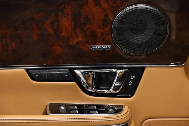 2017 Jaguar X351 XJ - Image 11 of 12