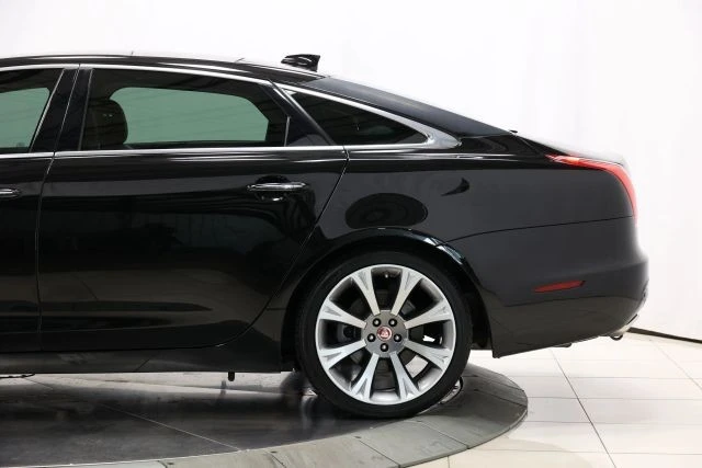 2017 Jaguar X351 XJ - Image 9 of 12