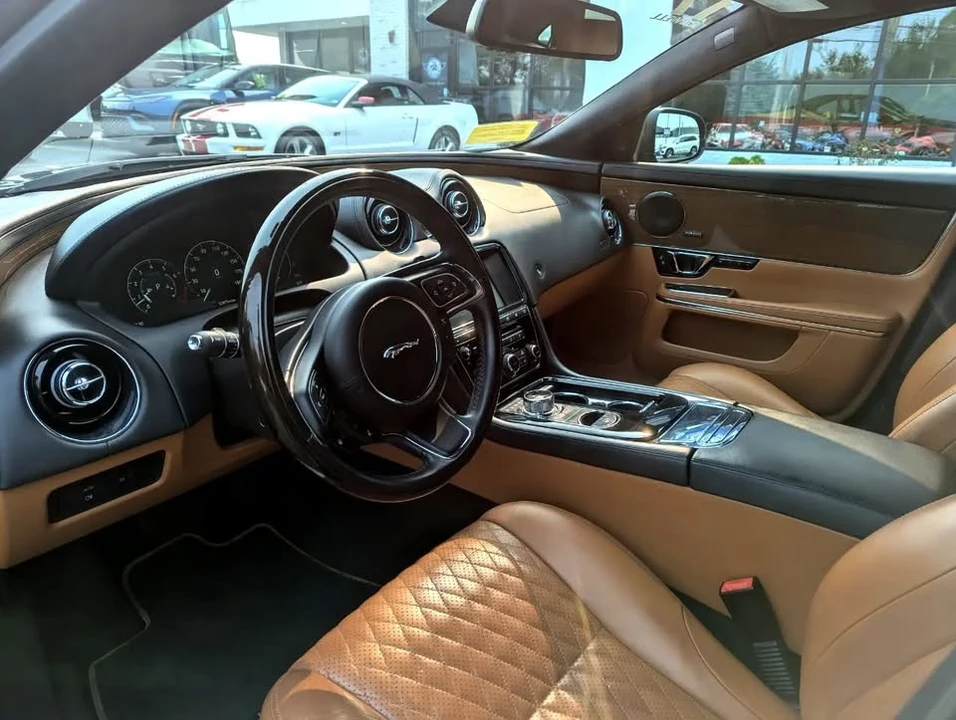 2017 Jaguar X351 XJ - Image 9 of 21