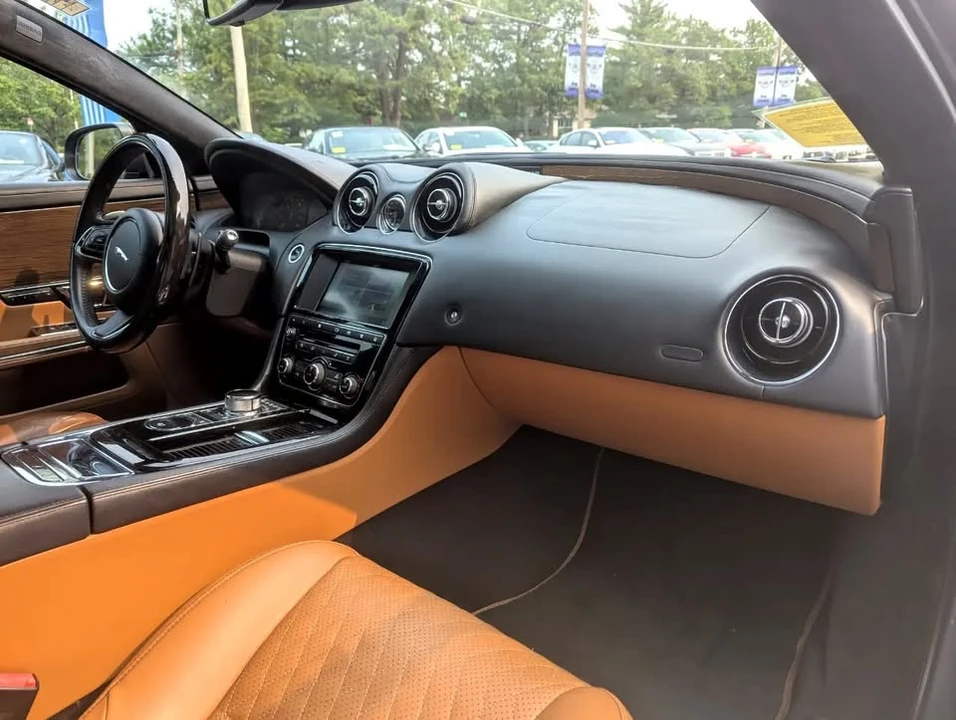 2017 Jaguar X351 XJ - Image 17 of 21