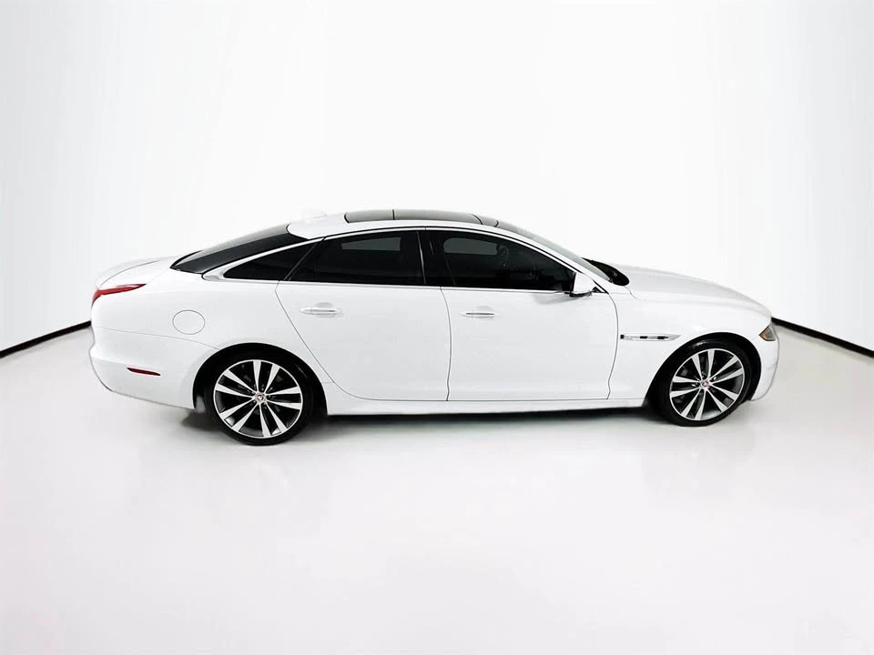 2017 Jaguar X351 XJR - Image 5 of 20