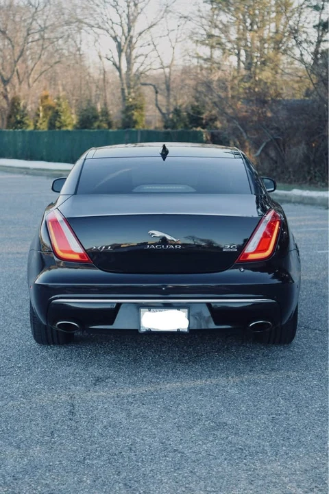 2017 Jaguar X351 XJ - Image 4 of 19