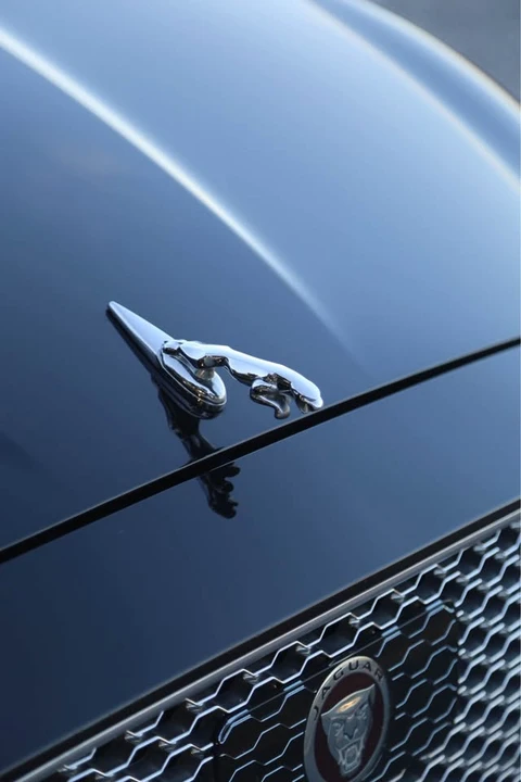 2017 Jaguar X351 XJ - Image 9 of 19