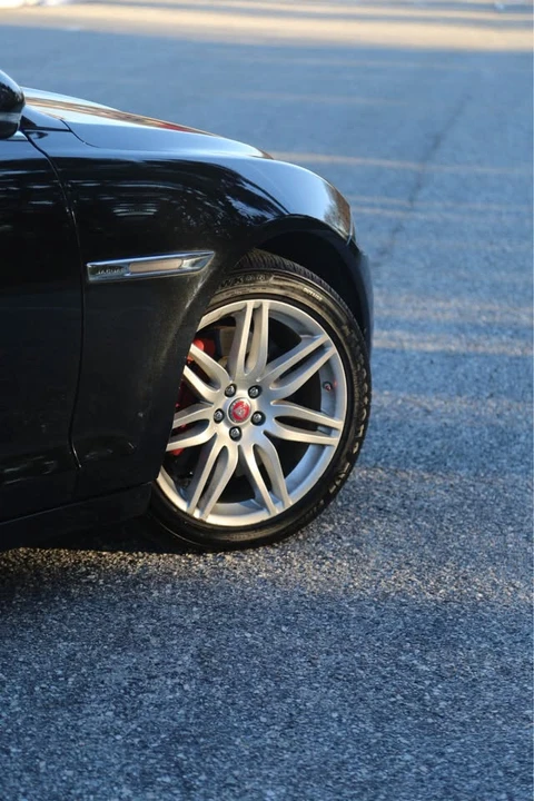 2017 Jaguar X351 XJ - Image 3 of 19