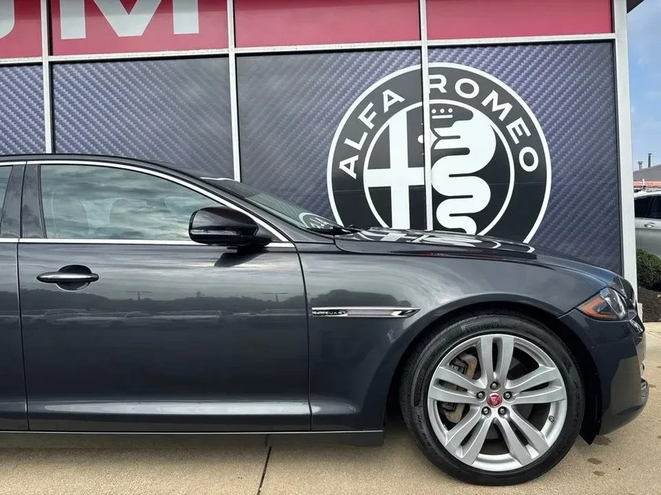2017 Jaguar X351 XJ - Image 6 of 20