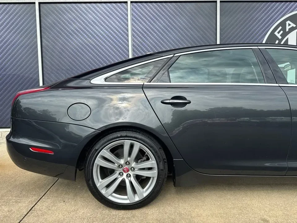 2017 Jaguar X351 XJ - Image 5 of 20