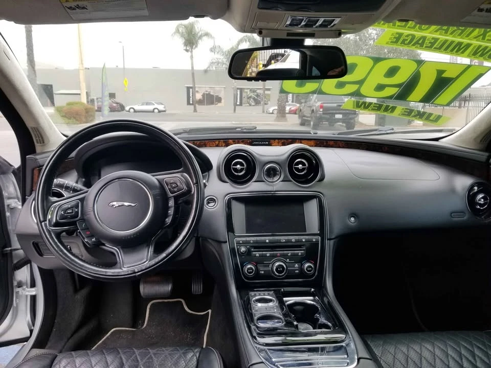 2017 Jaguar X351 XJ - Image 5 of 9