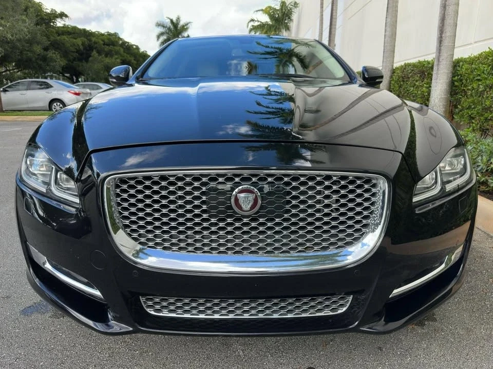 2017 Jaguar X351 XJ - Image 8 of 20