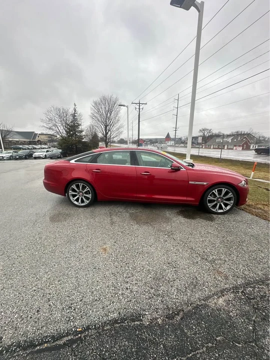 2017 Jaguar X351 XJ - Image 4 of 9