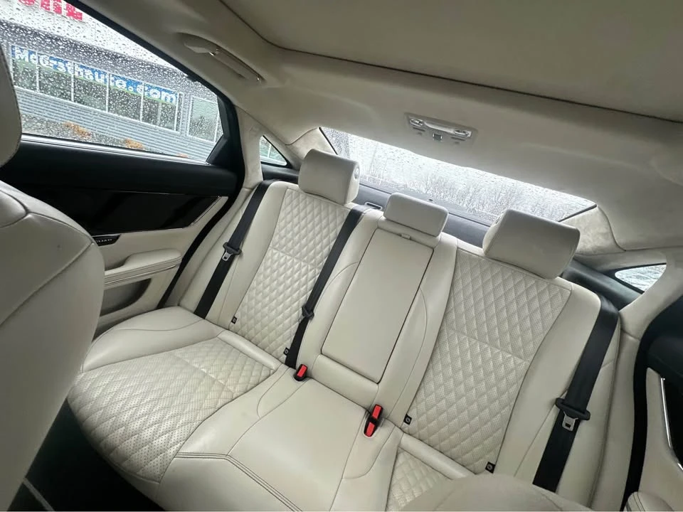 2017 Jaguar X351 XJ - Image 9 of 9