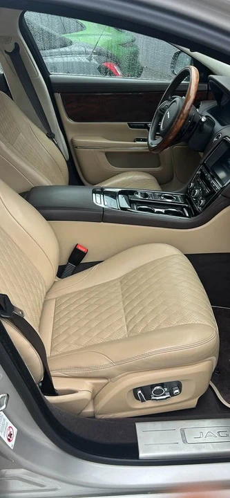 2017 Jaguar X351 XJ - Image 4 of 8