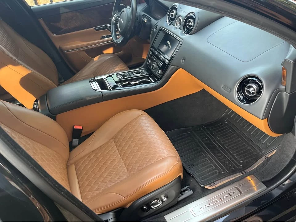 2017 Jaguar X351 XJ - Image 6 of 11