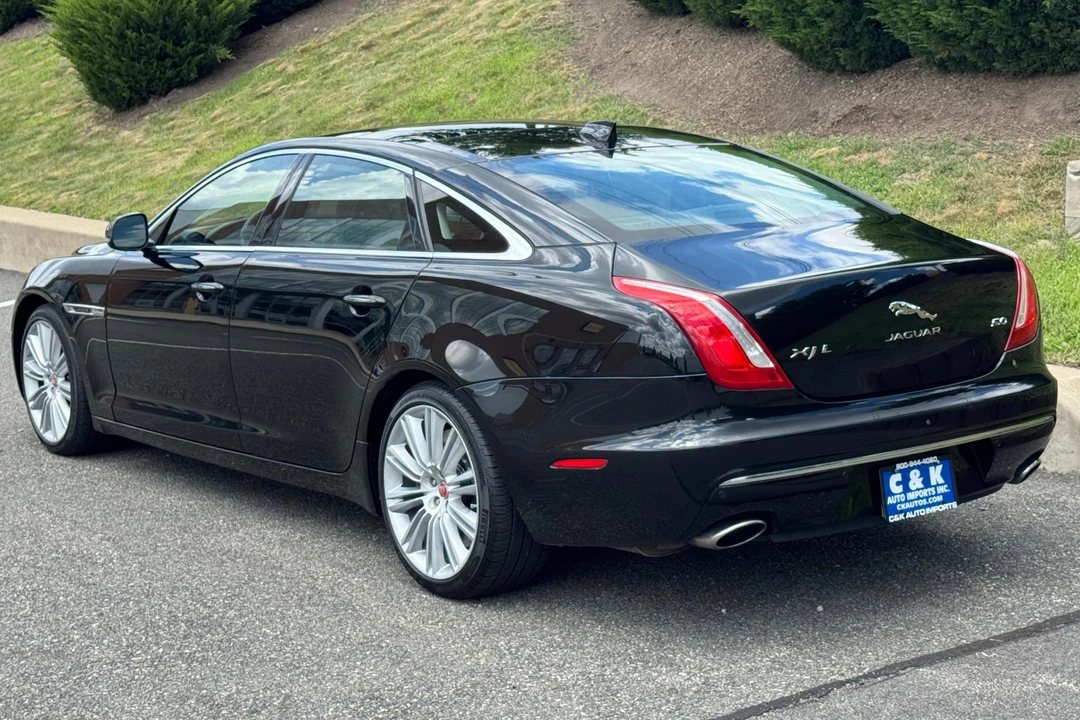 2017 Jaguar X351 XJ - Image 4 of 31