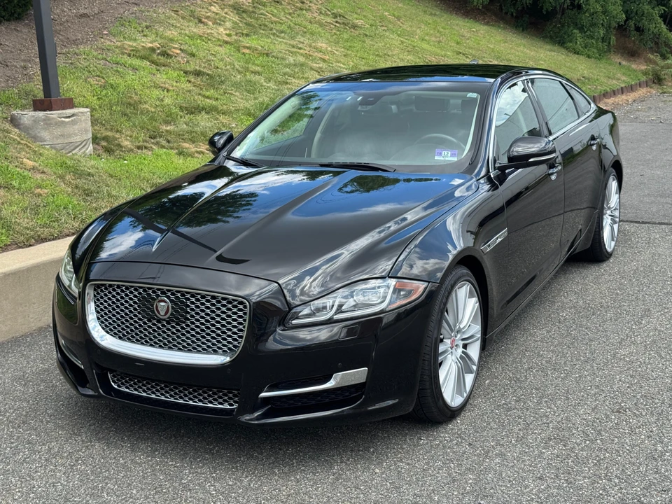 2017 Jaguar X351 XJ - Image 22 of 31