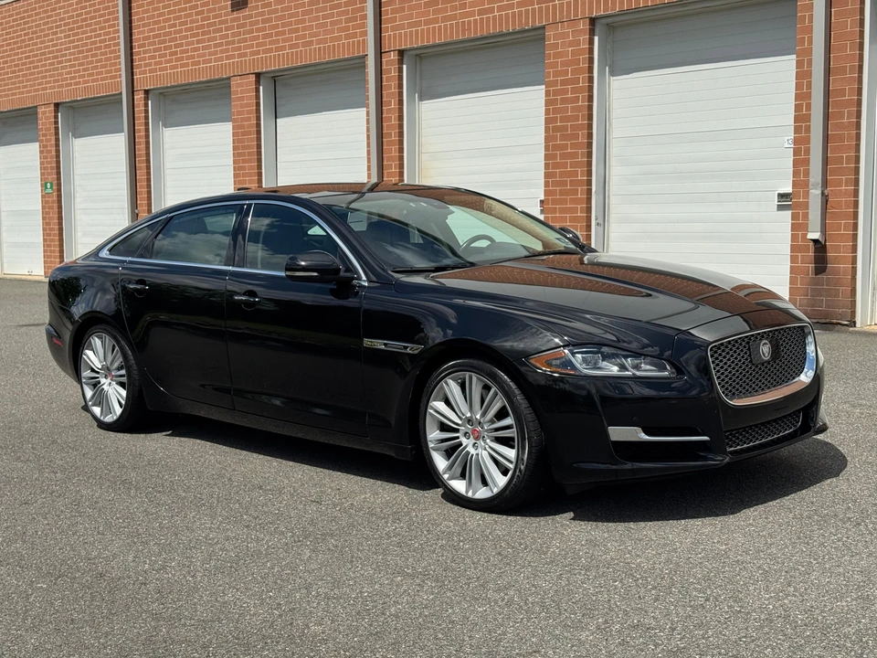 2017 Jaguar X351 XJ - Image 18 of 31