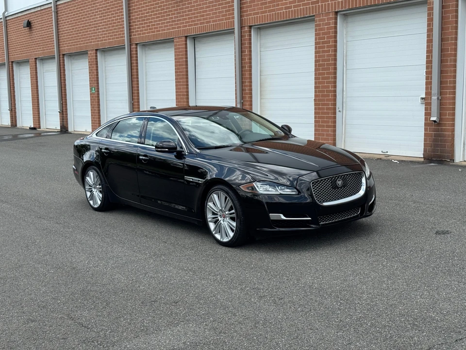 2017 Jaguar X351 XJ - Image 19 of 31