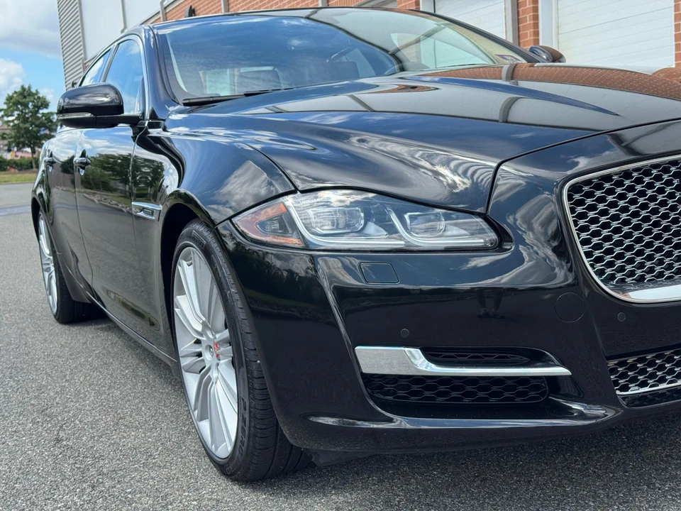 2017 Jaguar X351 XJ - Image 31 of 31
