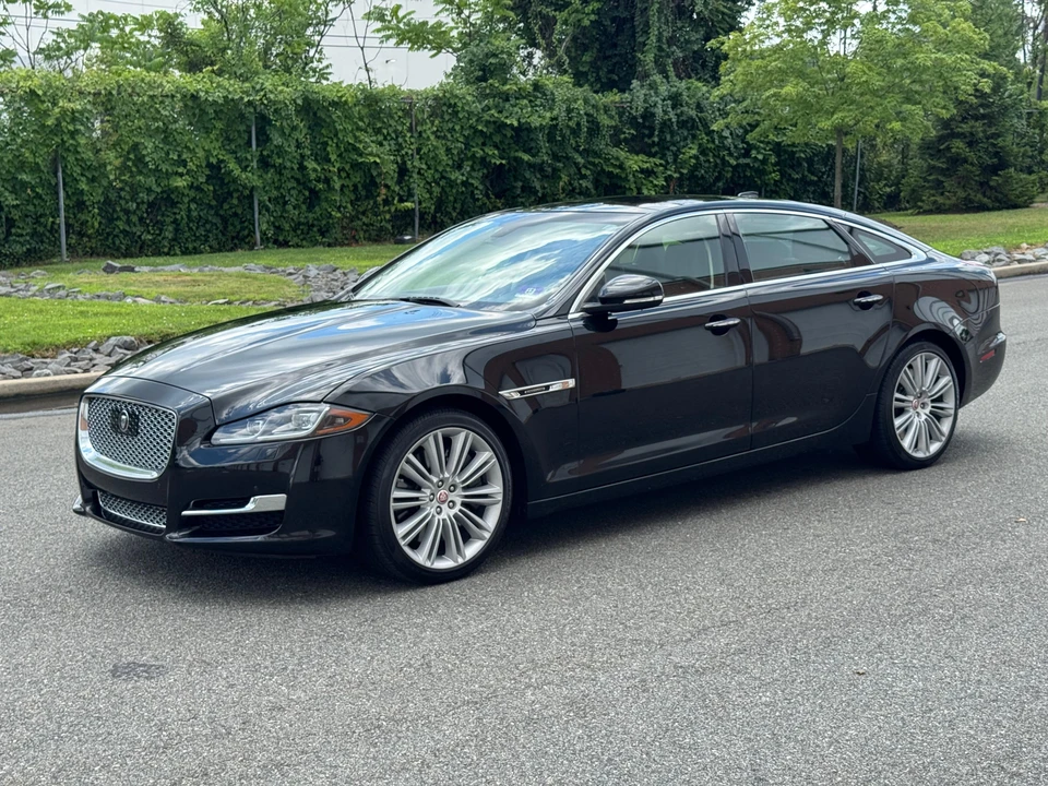 2017 Jaguar X351 XJ - Image 9 of 31