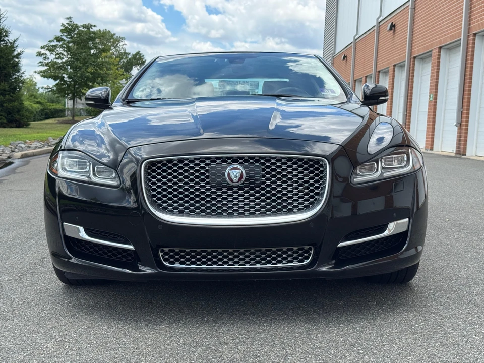 2017 Jaguar X351 XJ - Image 7 of 31