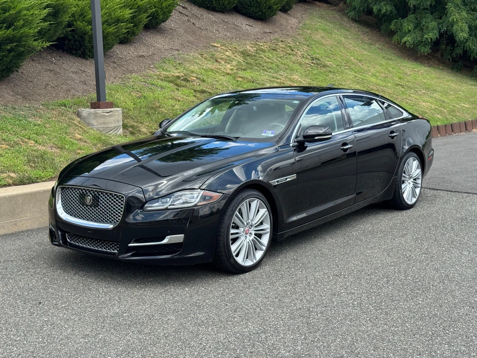 2017 Jaguar X351 XJ - Image 23 of 31