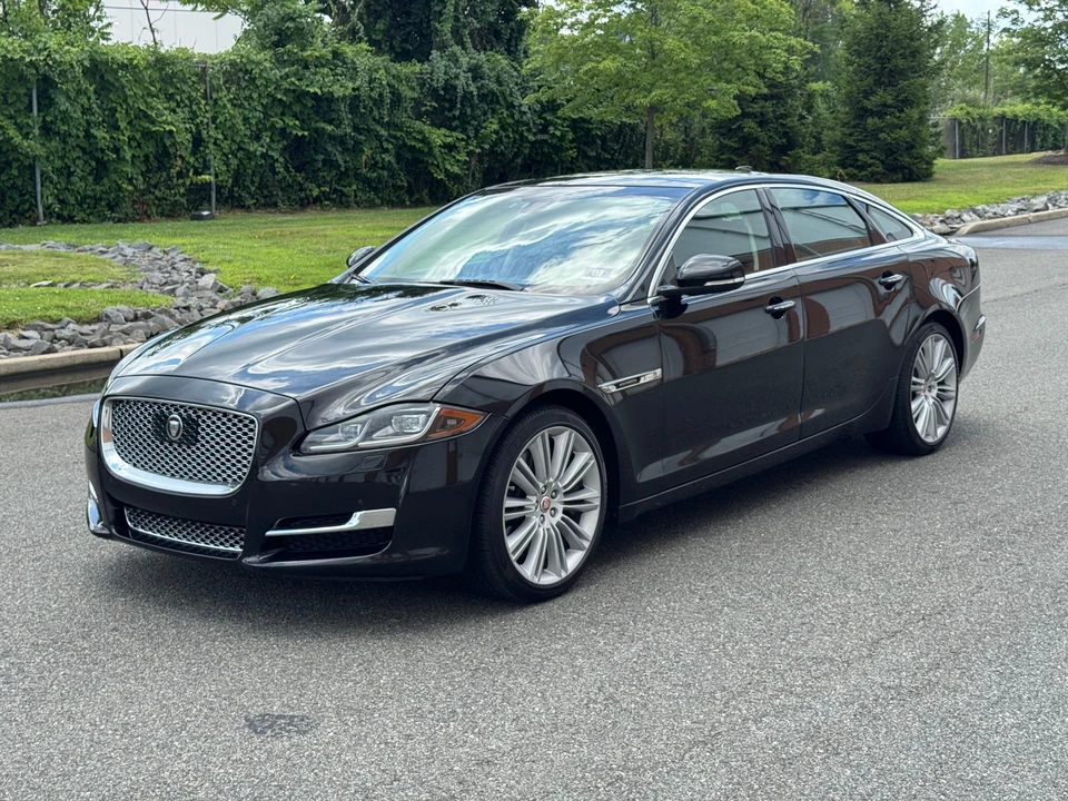 2017 Jaguar X351 XJ - Image 8 of 31