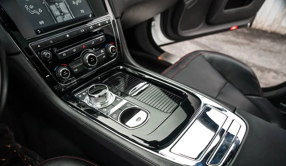 2017 Jaguar X351 XJR - Image 14 of 20