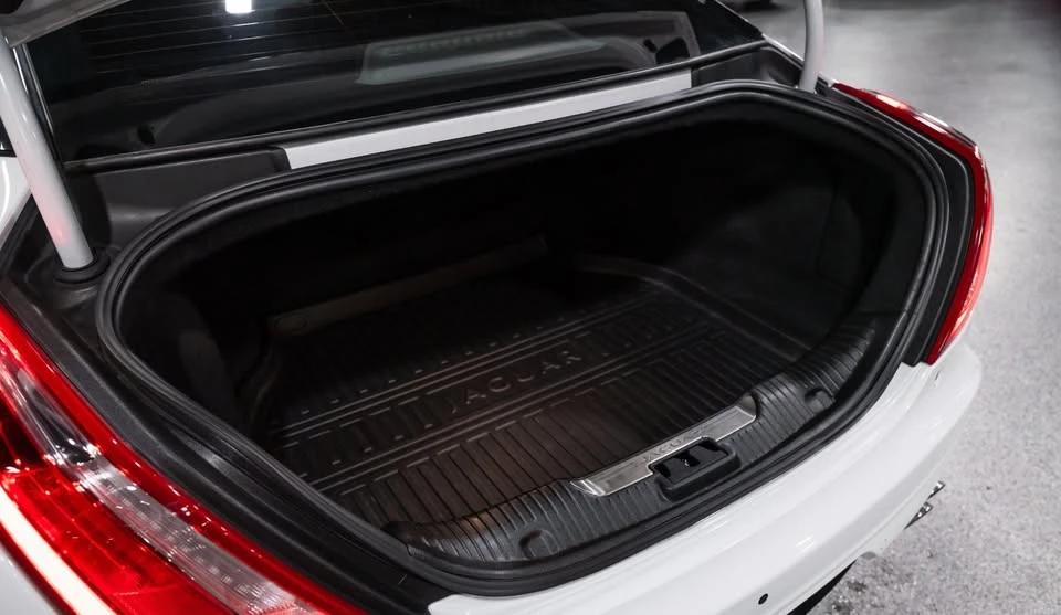 2017 Jaguar X351 XJR - Image 8 of 20
