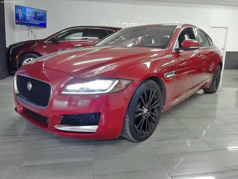 2017 Jaguar XF 35t Prestige