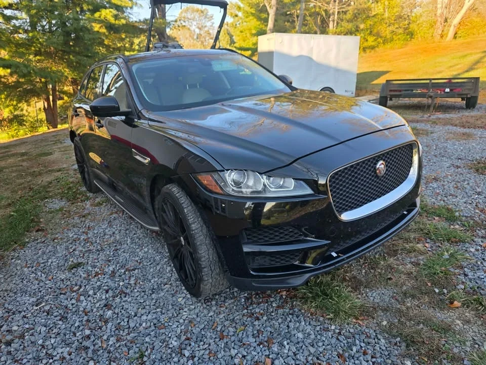 2017 Jaguar F-Pace - Image 6 of 10