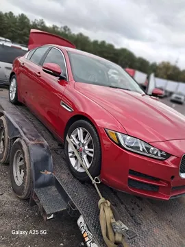 2017 Jaguar XE - Image 3 of 13
