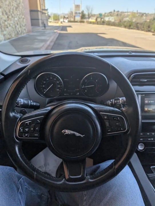 2017 Jaguar F-Pace - Image 13 of 20