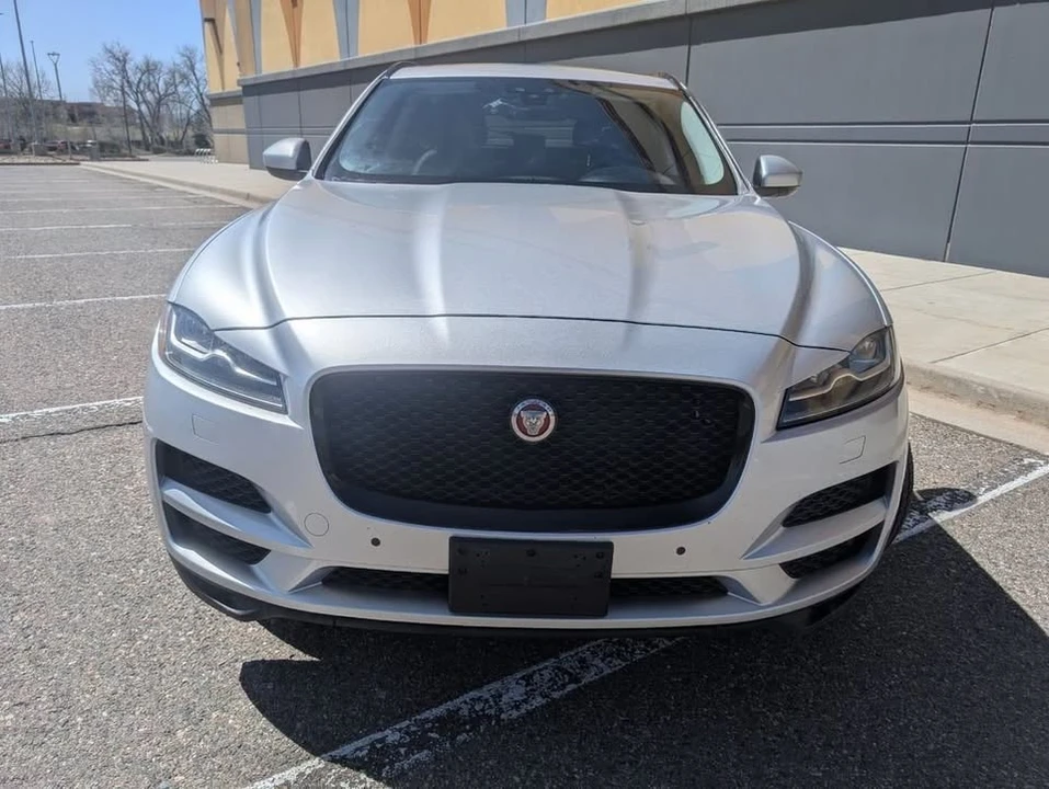 2017 Jaguar F-Pace - Image 2 of 20