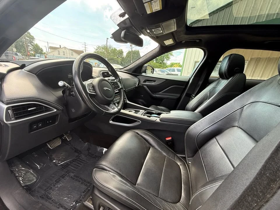 2017 Jaguar F-Pace - Image 10 of 20