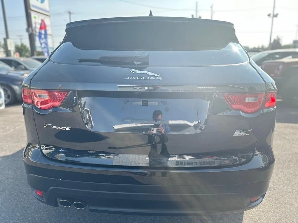 2017 Jaguar F-Pace - Image 6 of 20