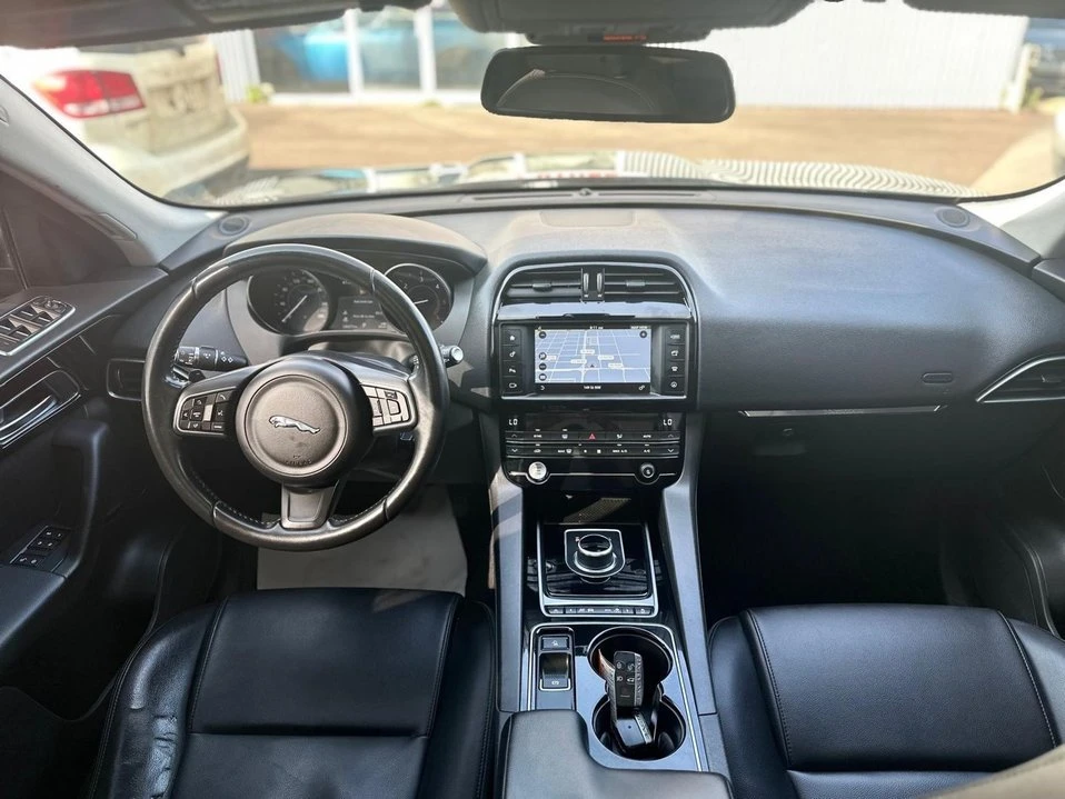 2017 Jaguar F-Pace - Image 12 of 20