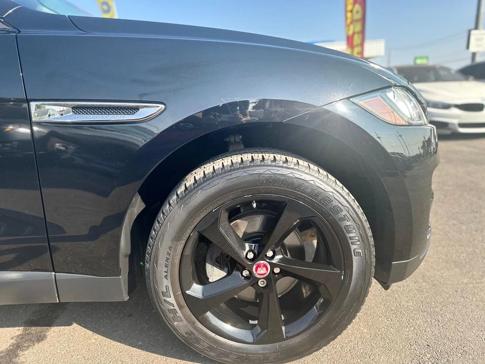 2017 Jaguar F-Pace - Image 9 of 20