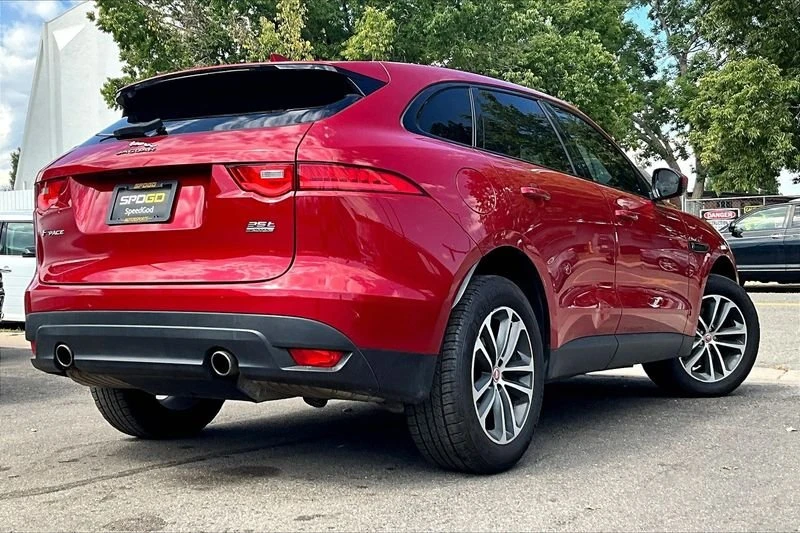 2017 Jaguar F-Pace - Image 2 of 20